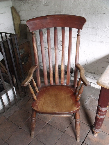  wooden chair photo
